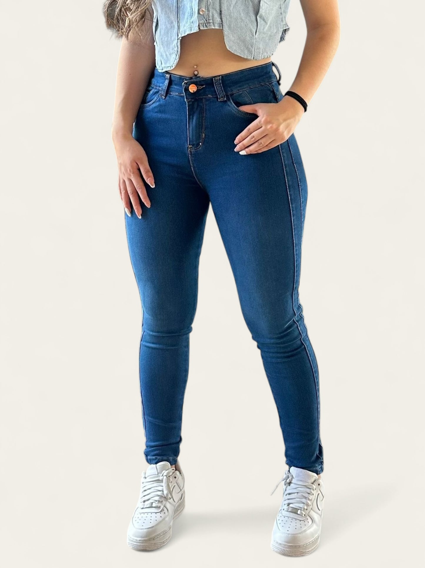 Jean skinny tiro alto mujer strech levanta cola tono azul medio