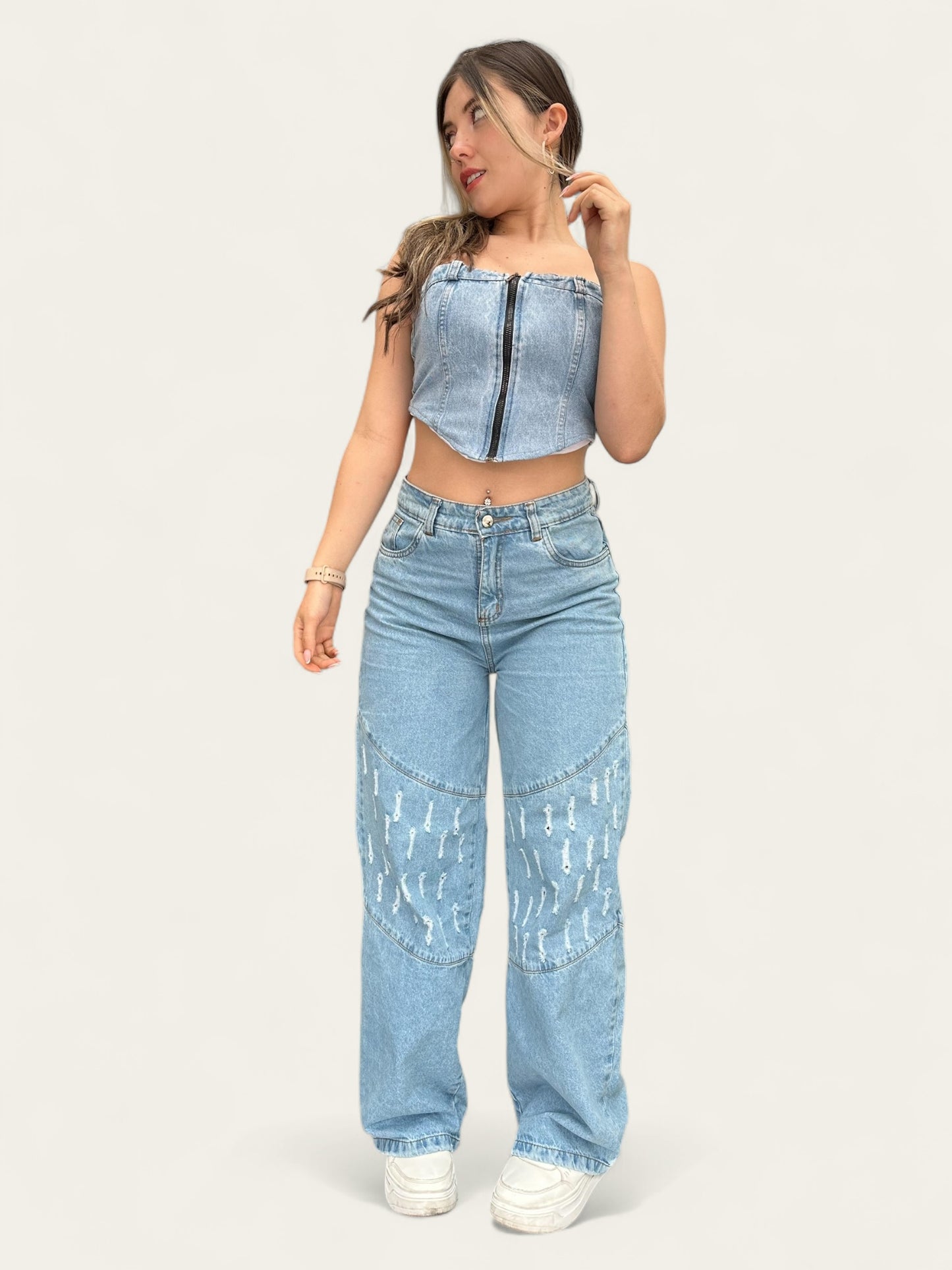 Jean wide leg tono azul claro