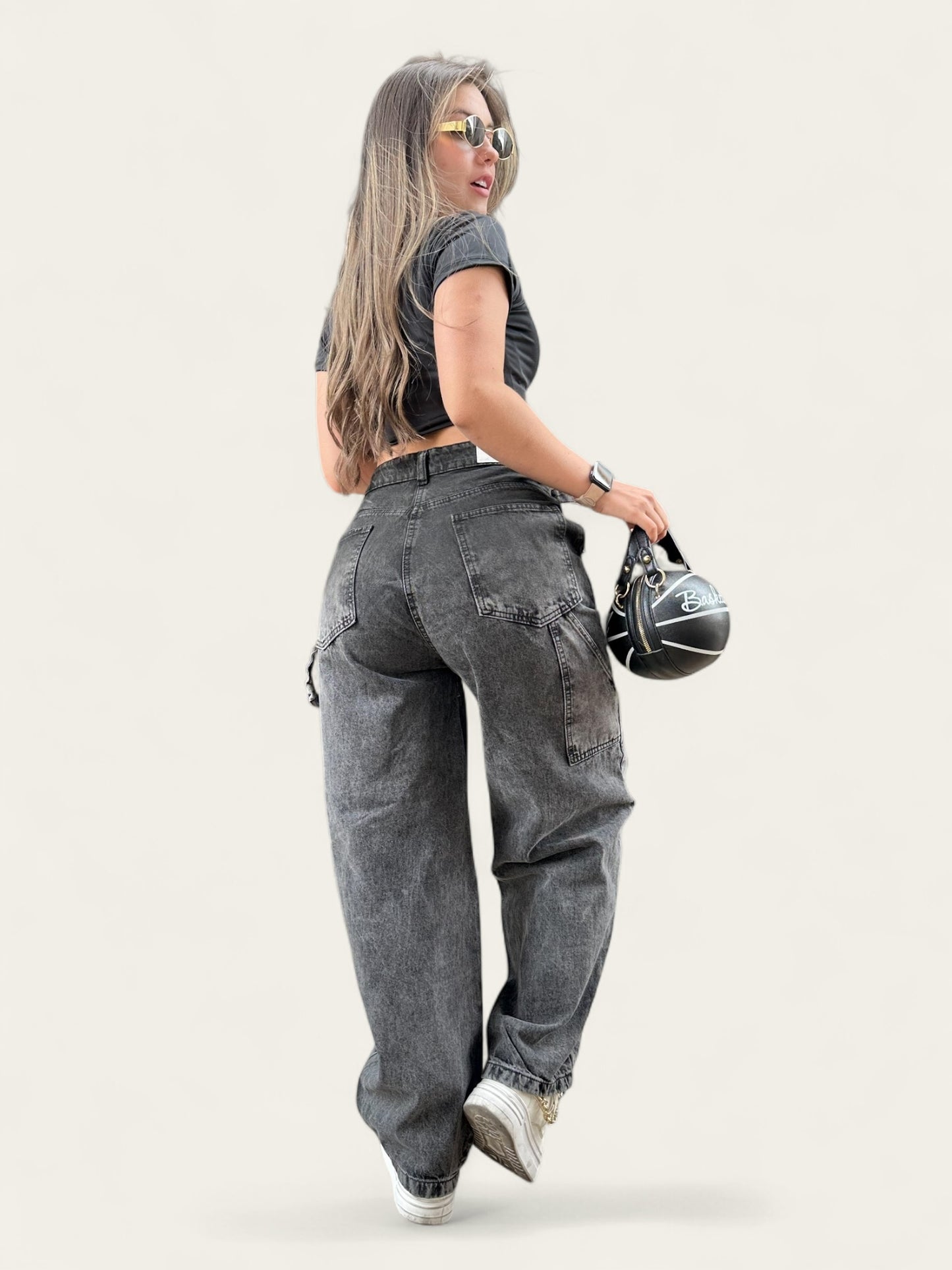 Jean baggy con ajuste de cintura tono gris