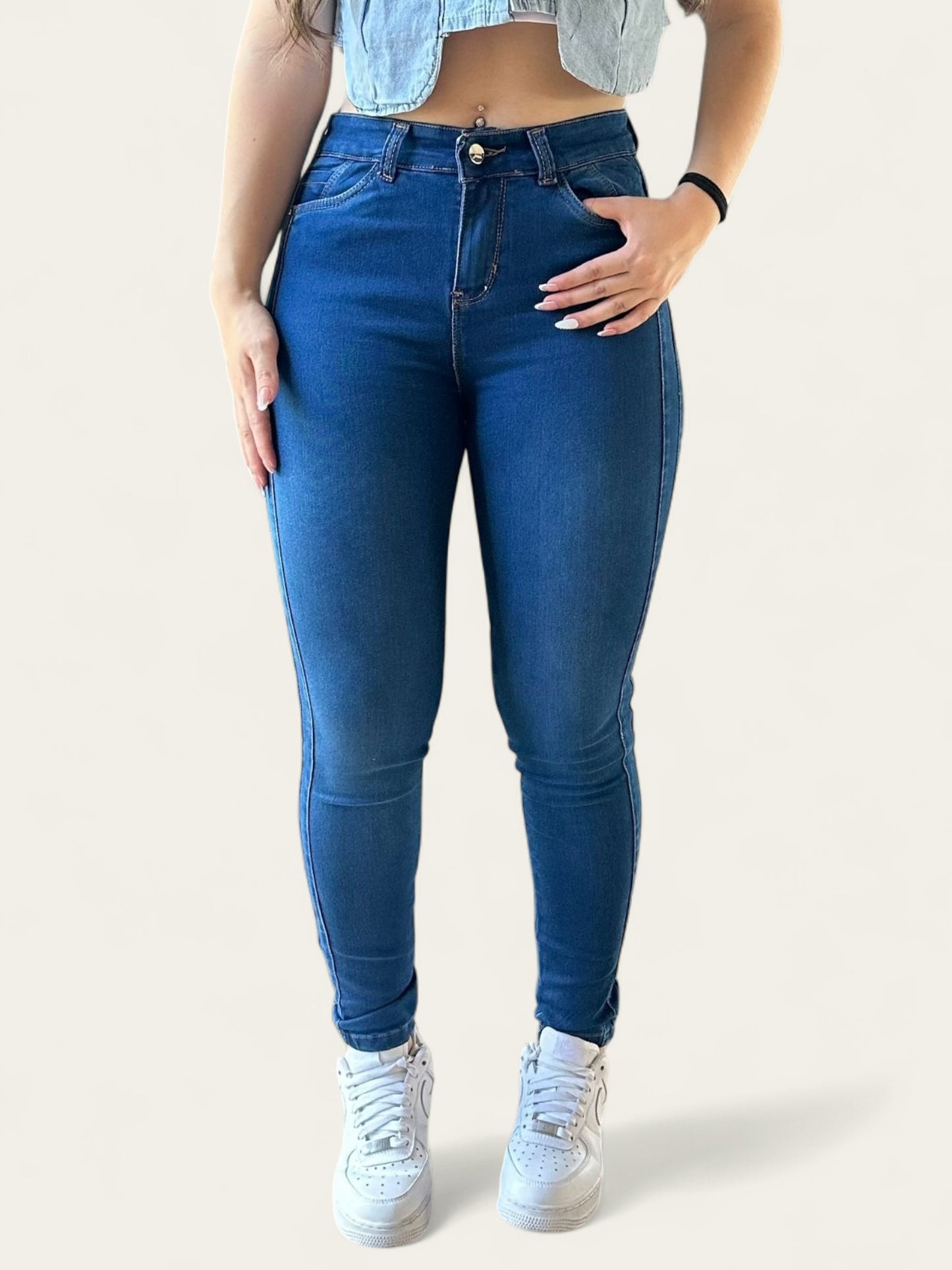 Jean skinny tiro alto mujer strech levanta cola tono azul medio