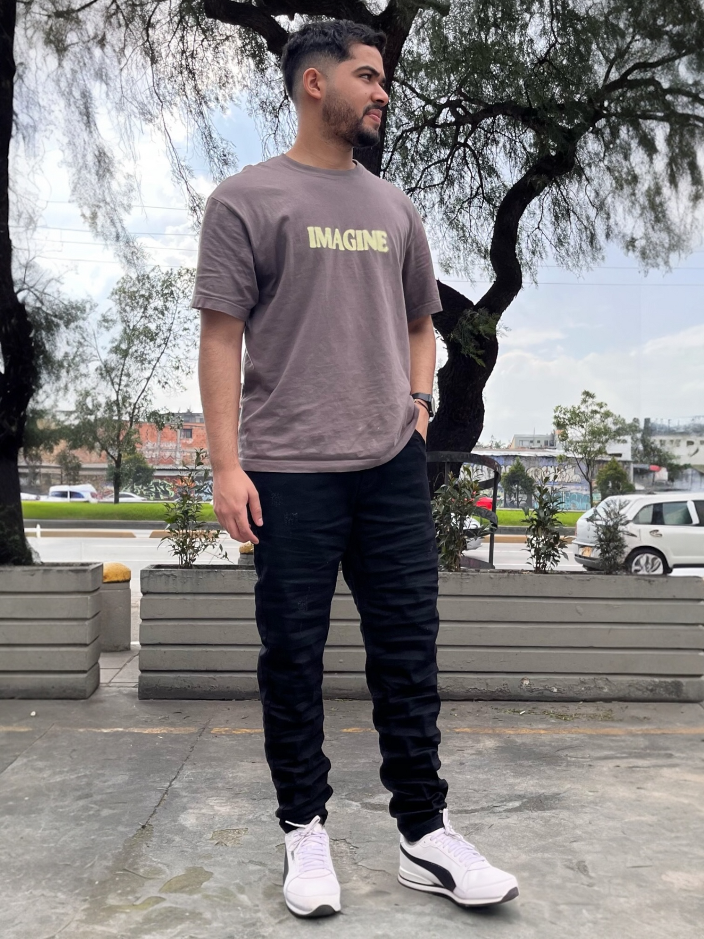 Jean slim clásico tono negro para hombre