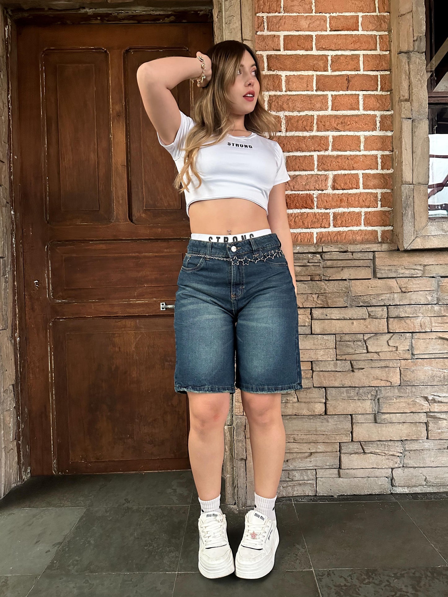 Jort mujer tono verdoso
