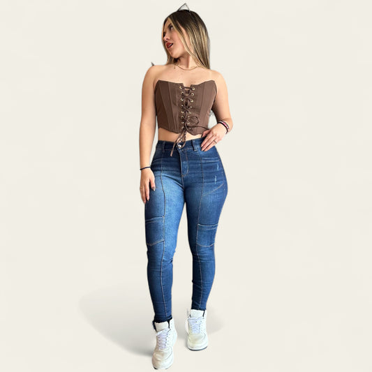 Jean skinny cargo tiro alto levanta cola tono azul oscuro