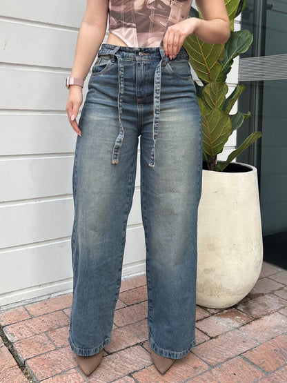 Jean wide leg mujer con correa tono verdoso