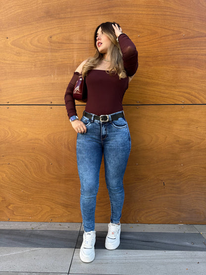 Jean skinny mujer tiro alto levanta cola azul medio