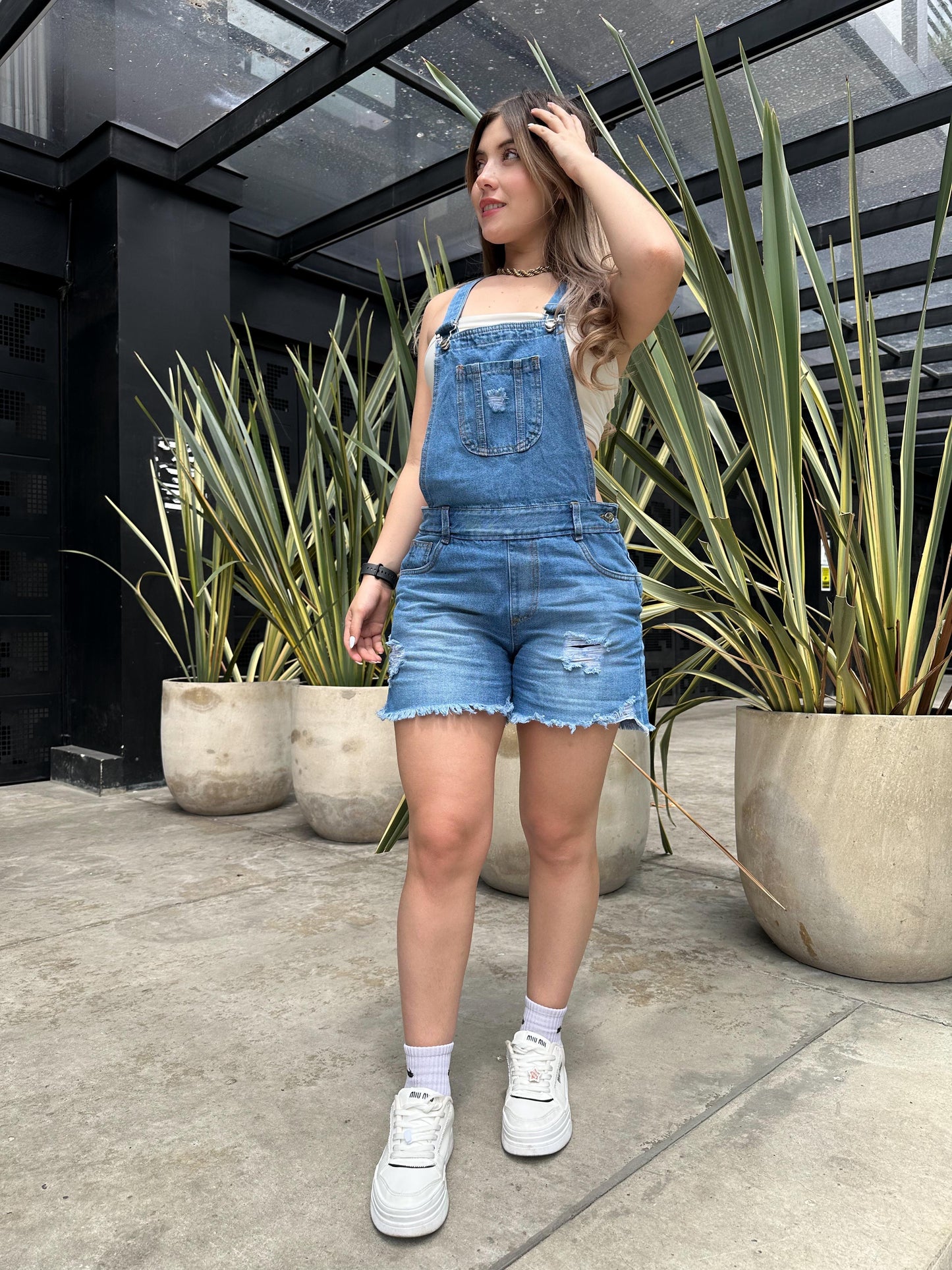 Braga short mujer tono claro