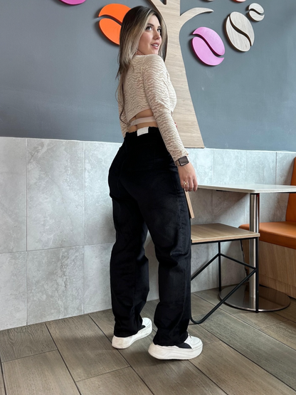 Pantalón en pana para mujer bota recta en tono negro