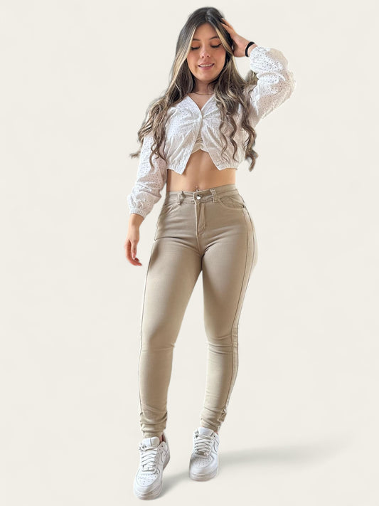 Jean skinny mujer tiro alto stretch y levanta cola beige