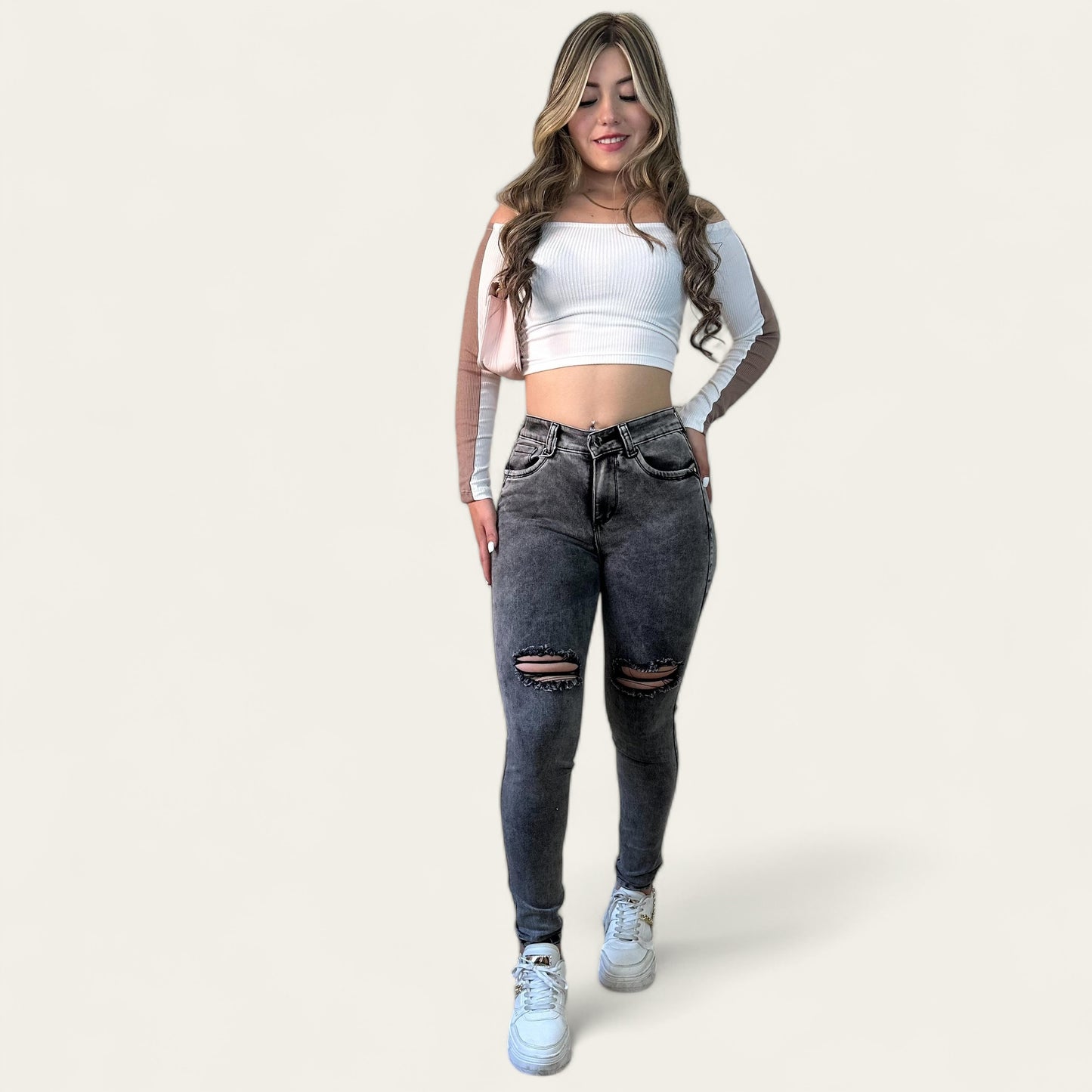 Jean skinny Mujer tiro alto levanta cola gris