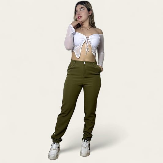 Pantalón liviano mujer tono verde línea lateral