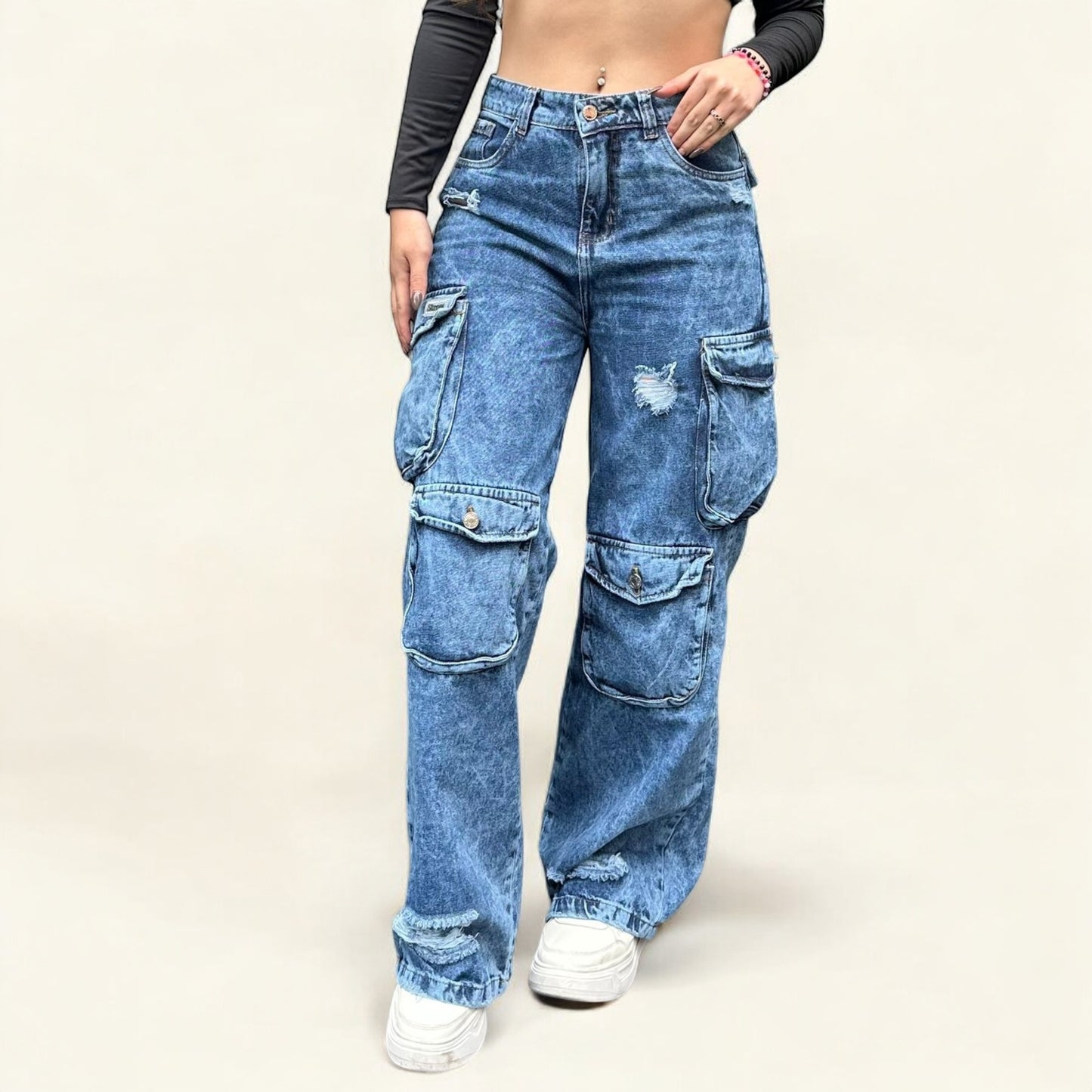 Jean cargo ovalado mujer tono azul fros