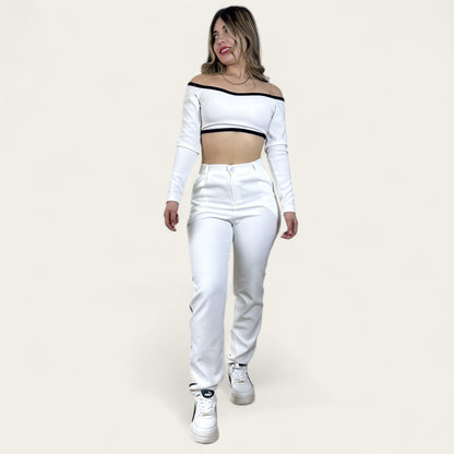 Pantalón liviano mujer tono blanco línea lateral