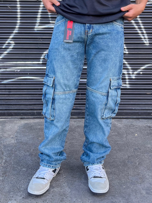 Jean cargo hombre azul claro