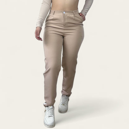 Pantalón liviano mujer tono beige línea lateral