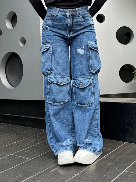 Jean cargo ovalado mujer tono azul fros