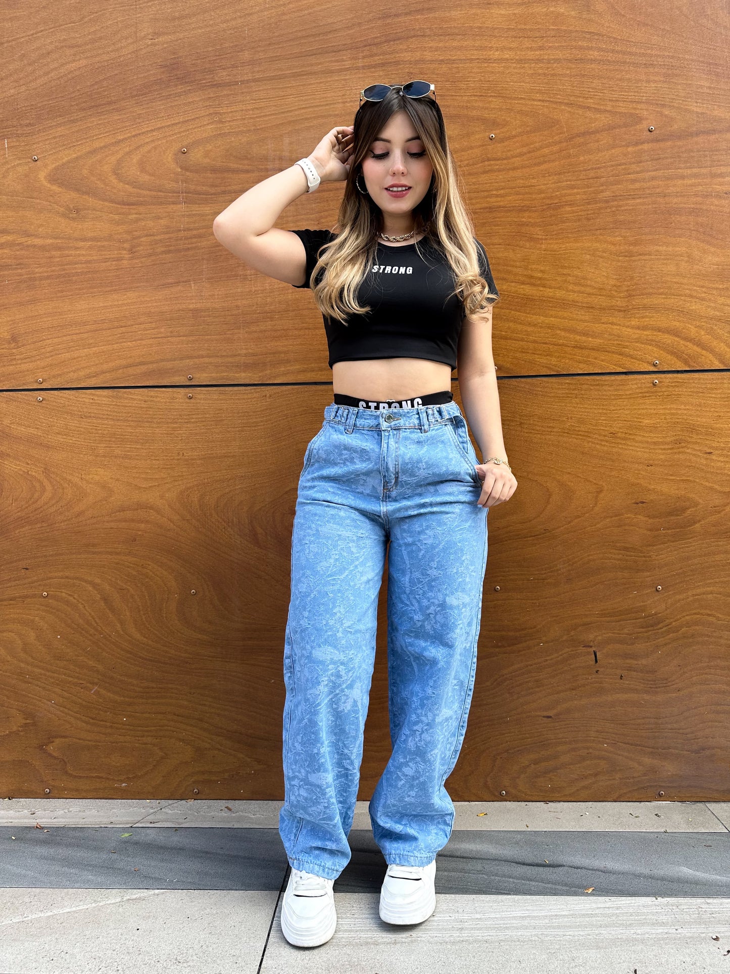 Jean baggy mujer estampado tono azul claro