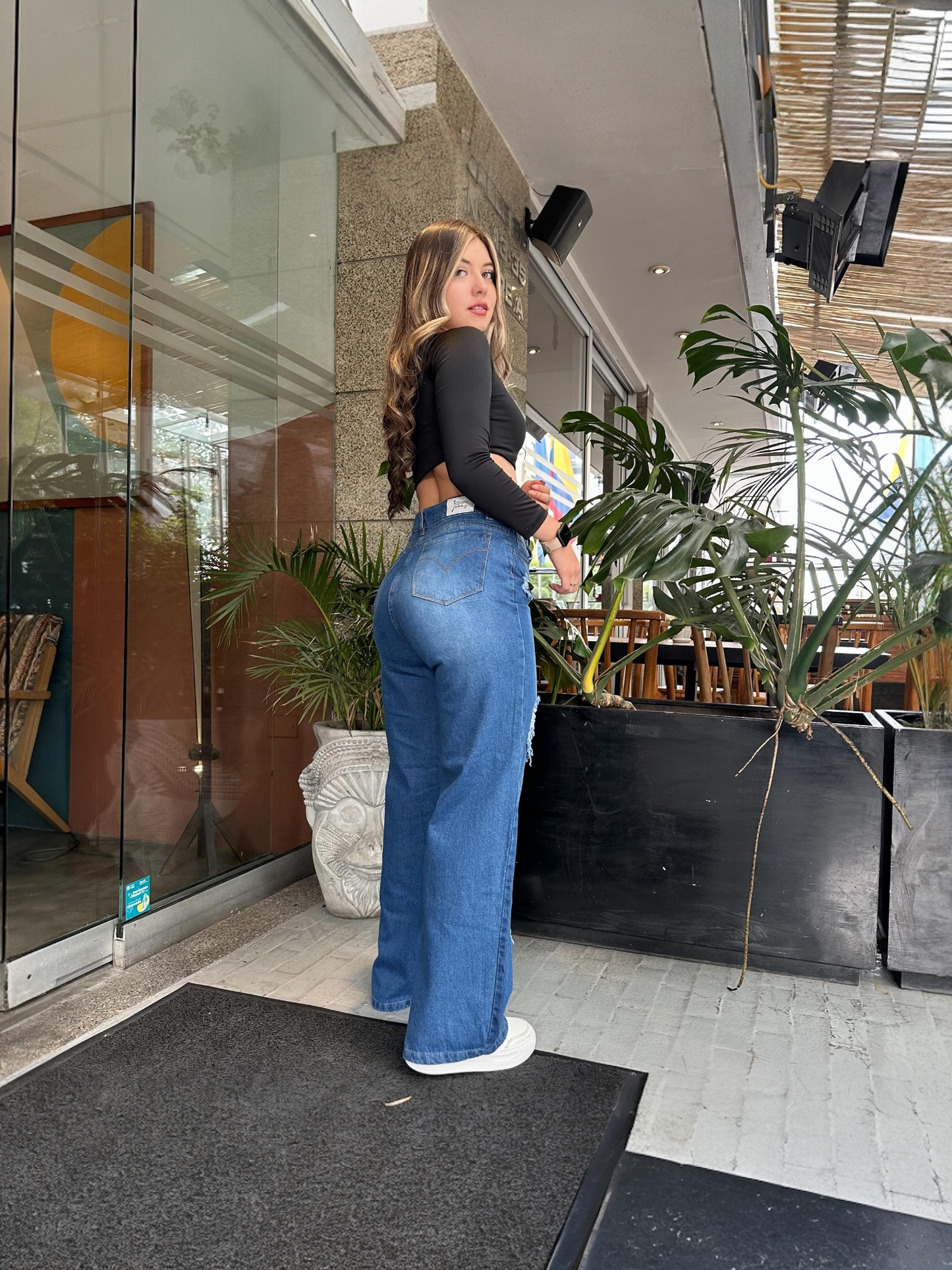 Jean wide leg mujer azul con rotos
