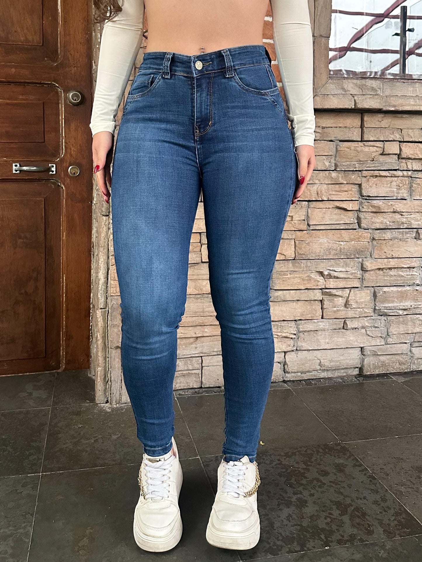 Jean skinny mujer tiro alto levanta cola azul clásico