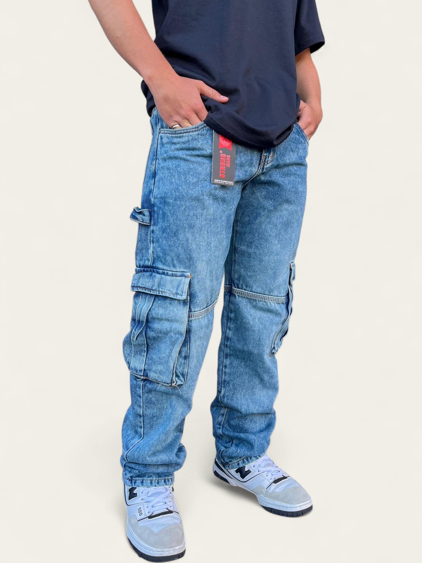 Jean cargo hombre azul claro