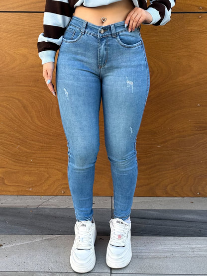 Jean skinny mujer tiro alto levanta cola azul claro