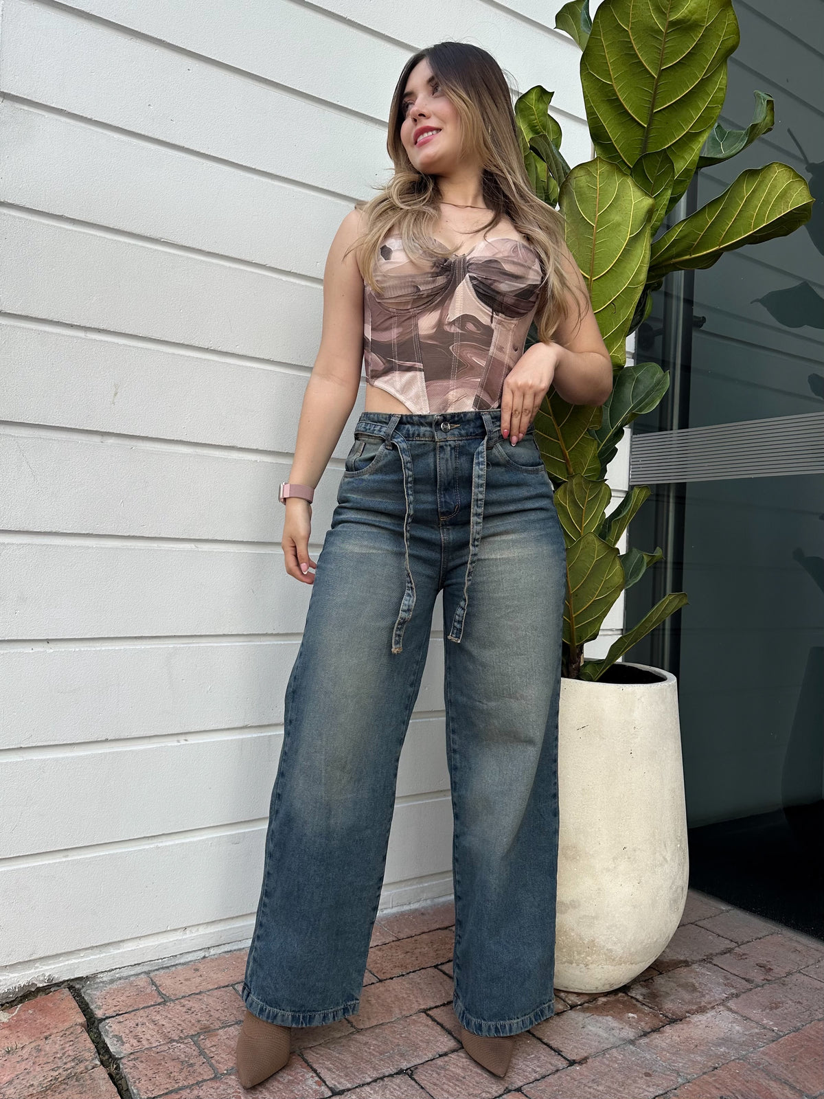 Jean wide leg mujer con correa tono verdoso