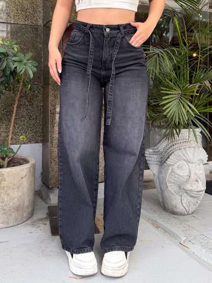 Jean wide leg mujer tono gris con correa