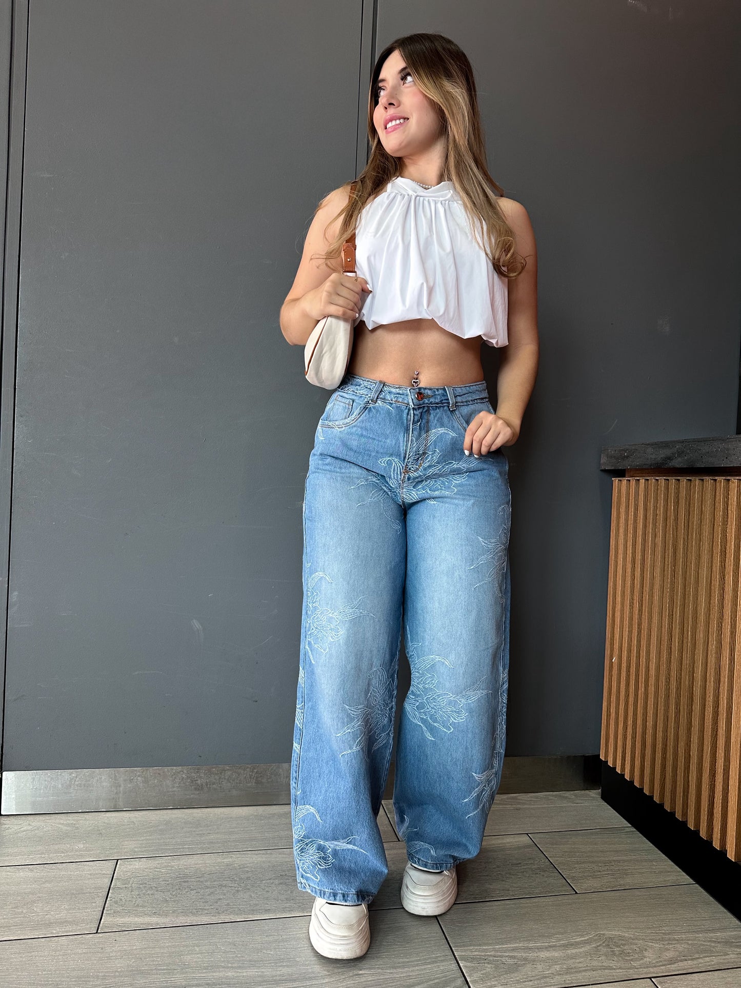 Jean wide leg mujer tela bordada