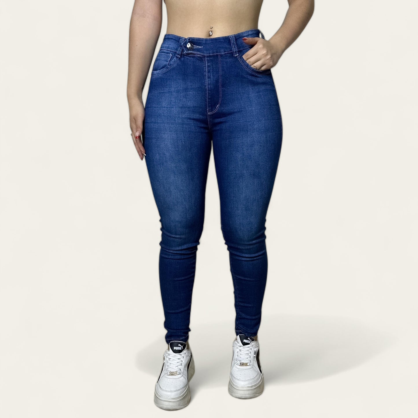 Jean Skinny Mujer stretch tiro alto levanta cola Azul oscuro detalle botón