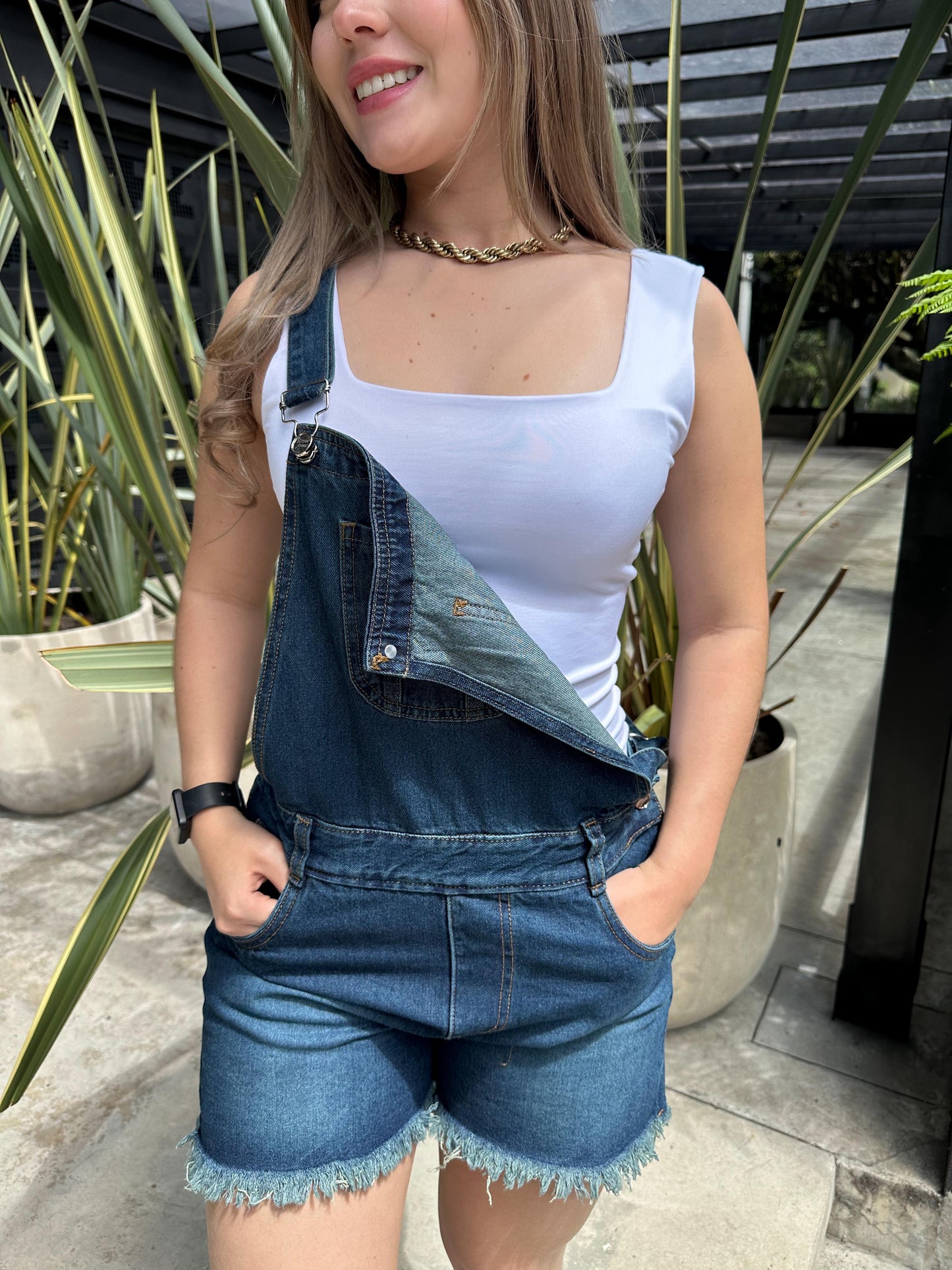 Braga short mujer tono oscuro