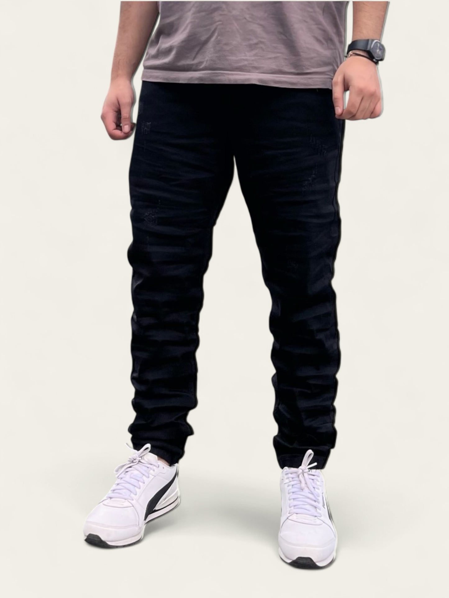 Jean slim clásico tono negro para hombre