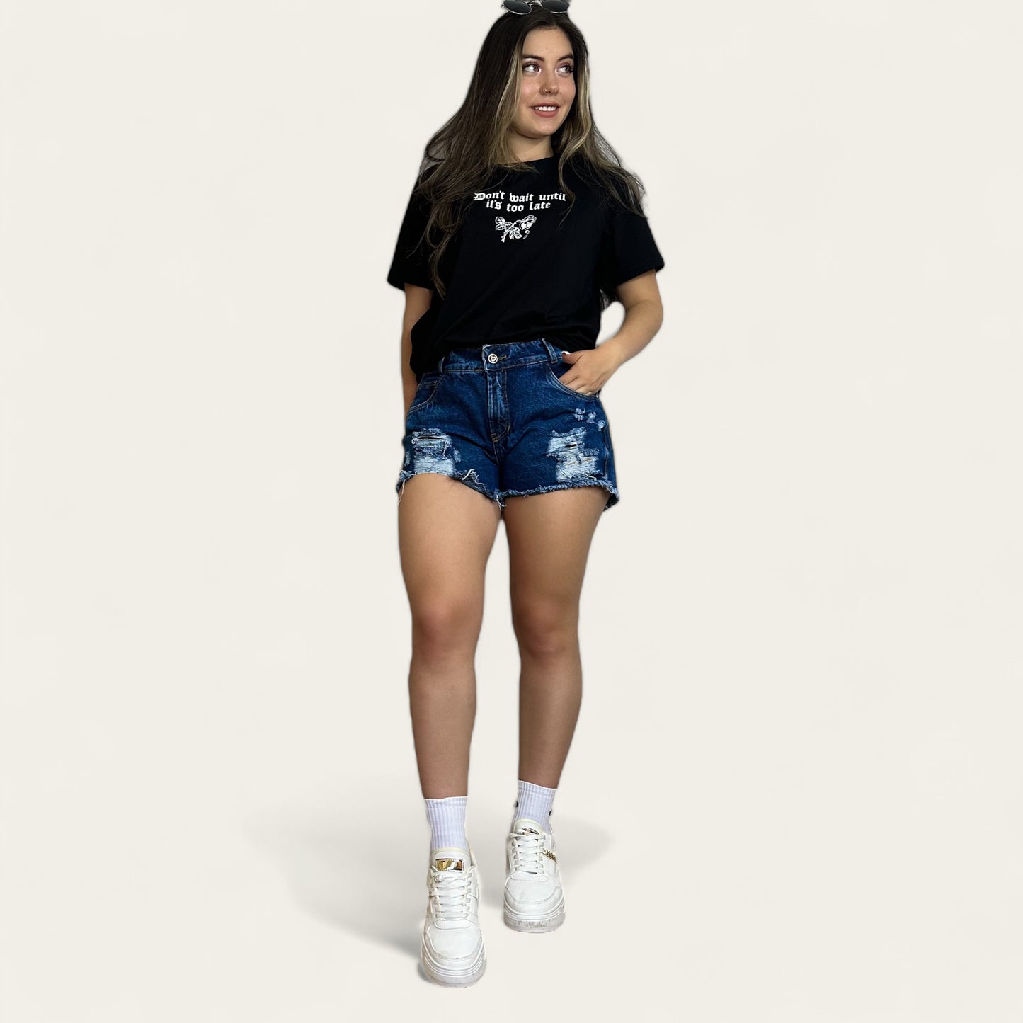 Short en jean Mujer en tono azul con rotos