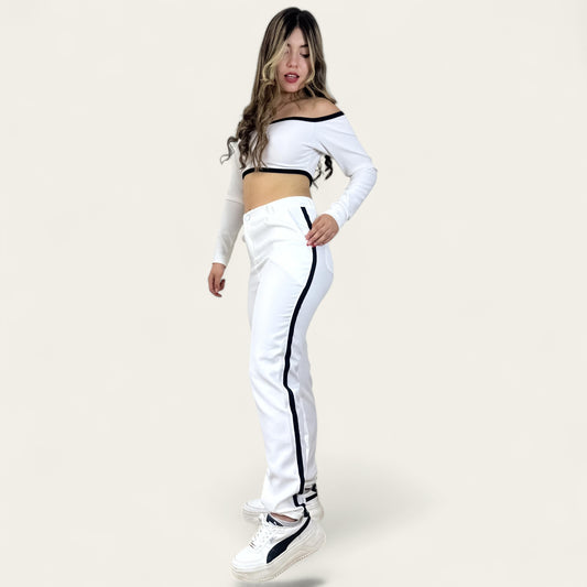 Pantalón liviano mujer tono blanco línea lateral