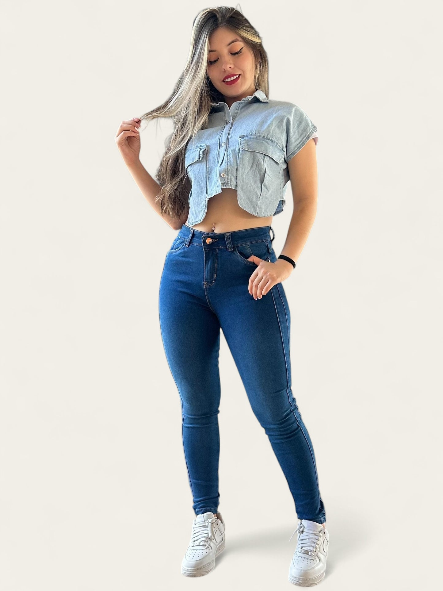 Jean skinny tiro alto mujer strech levanta cola tono azul medio
