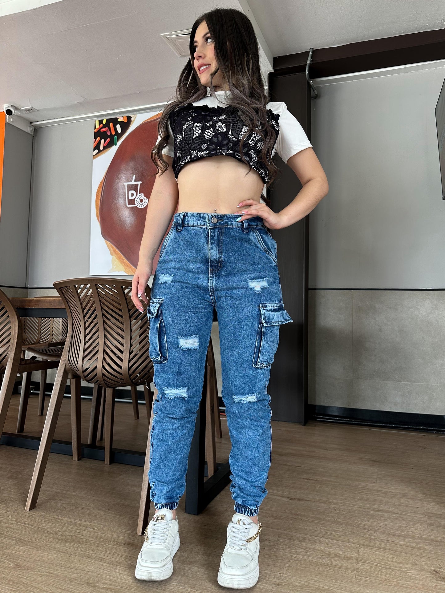 Jogger jean camuflado tono azul