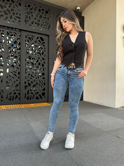 Jean skinny mujer tiro alto levanta cola tono azul frosteado