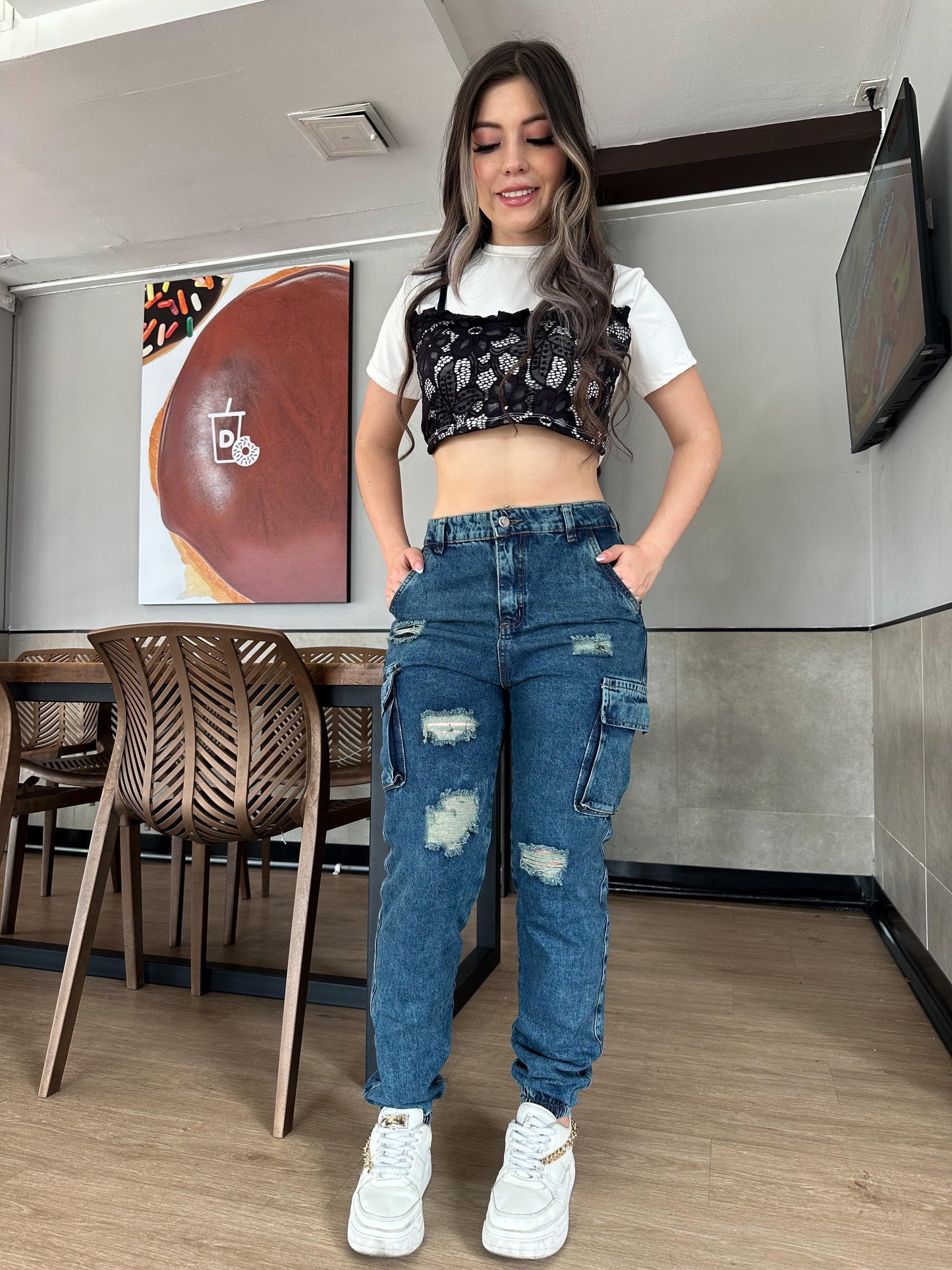 Jogger jean camuflado tono azul verdoso