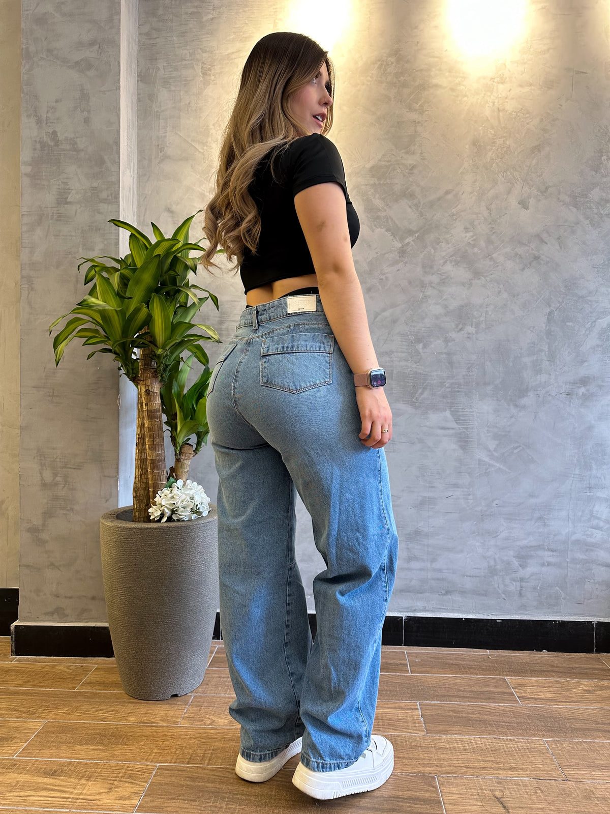 Jean baggy mujer tono azul claro