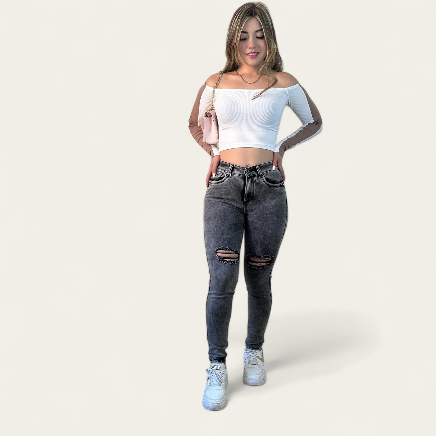 Jean skinny Mujer tiro alto levanta cola gris