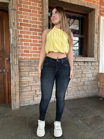 Jean skinny mujer tiro alto levanta cola azul oscuro
