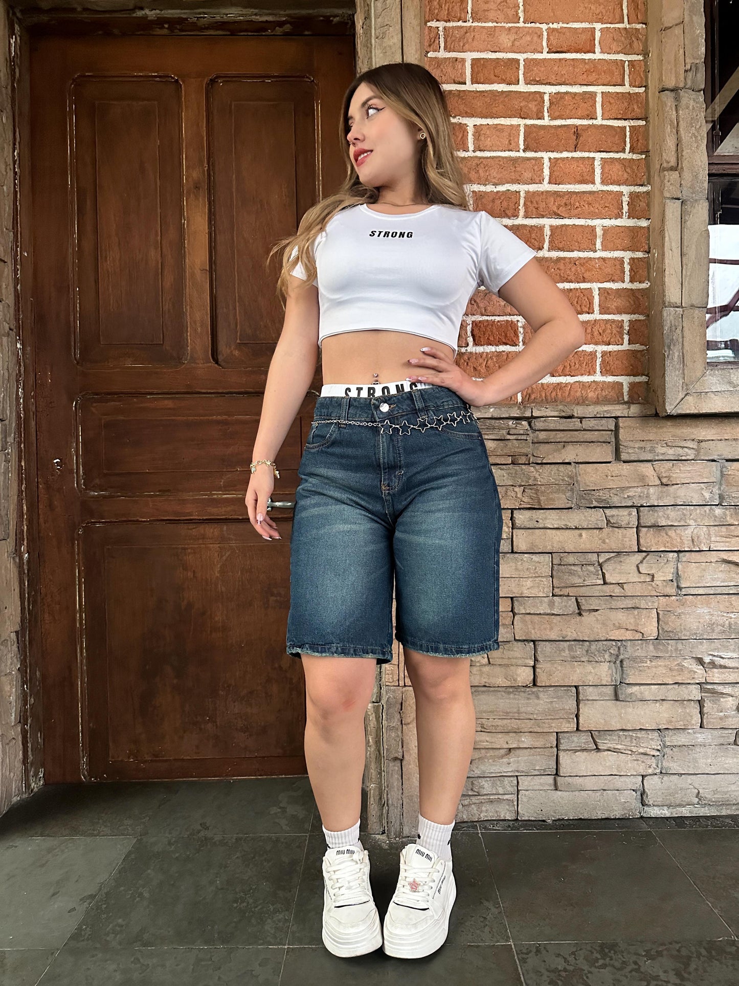 Jort mujer tono verdoso