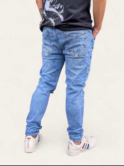 Jean slim hombre clásico tono Azul claro