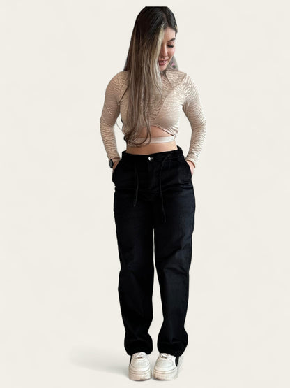 Pantalón en pana para mujer bota recta en tono negro