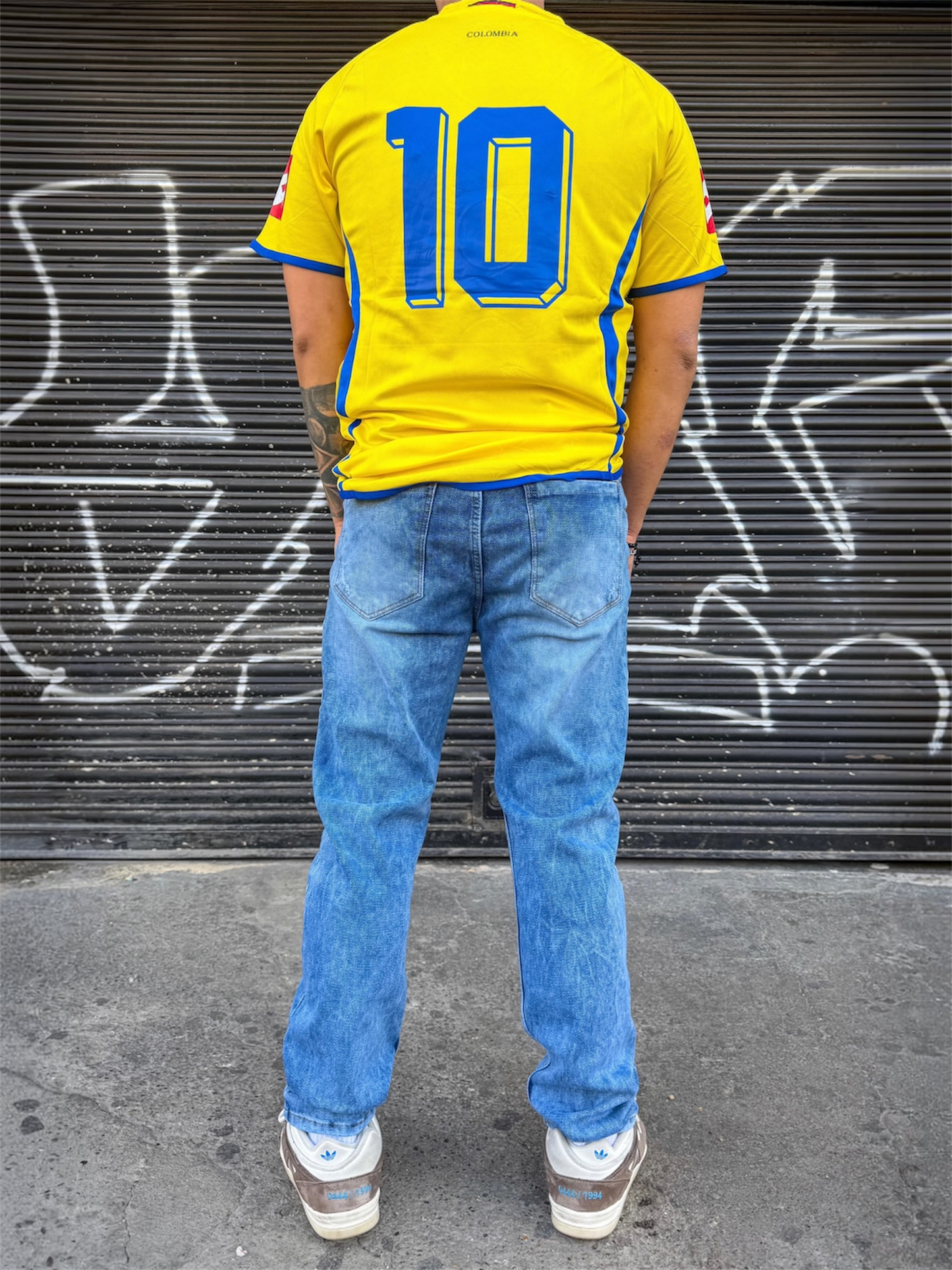 Jean hombre tono azul claro