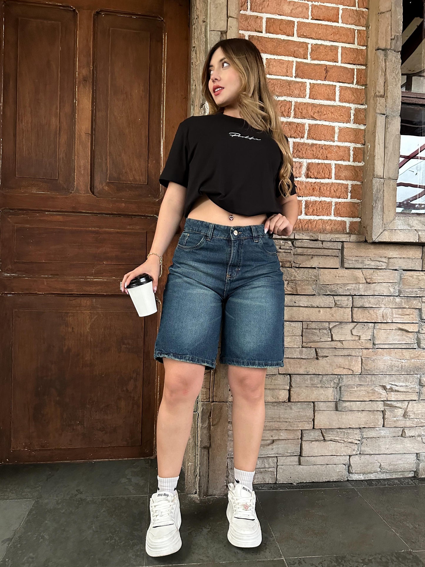 Jort mujer tono verdoso