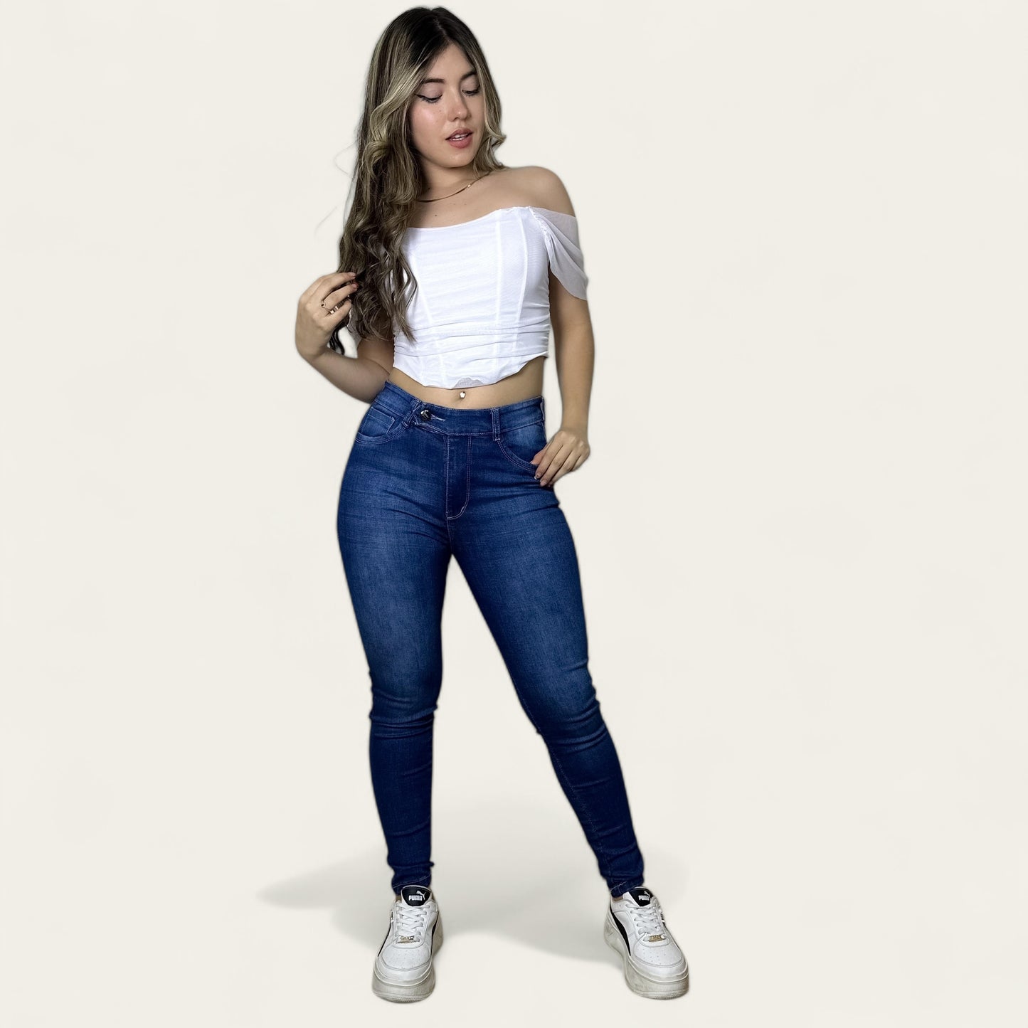 Jean Skinny Mujer stretch tiro alto levanta cola Azul oscuro detalle botón