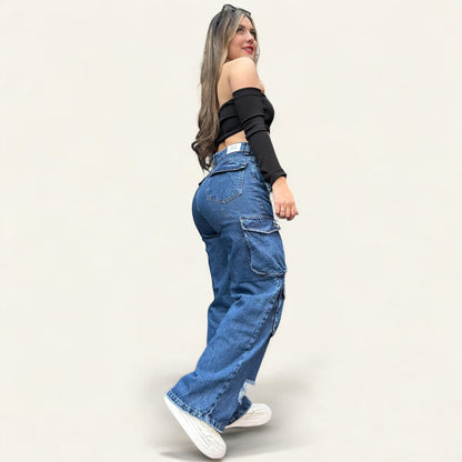 Jean cargo ovalado mujer tono azul clásico