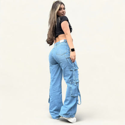 Jean cargo mujer tono azul claro