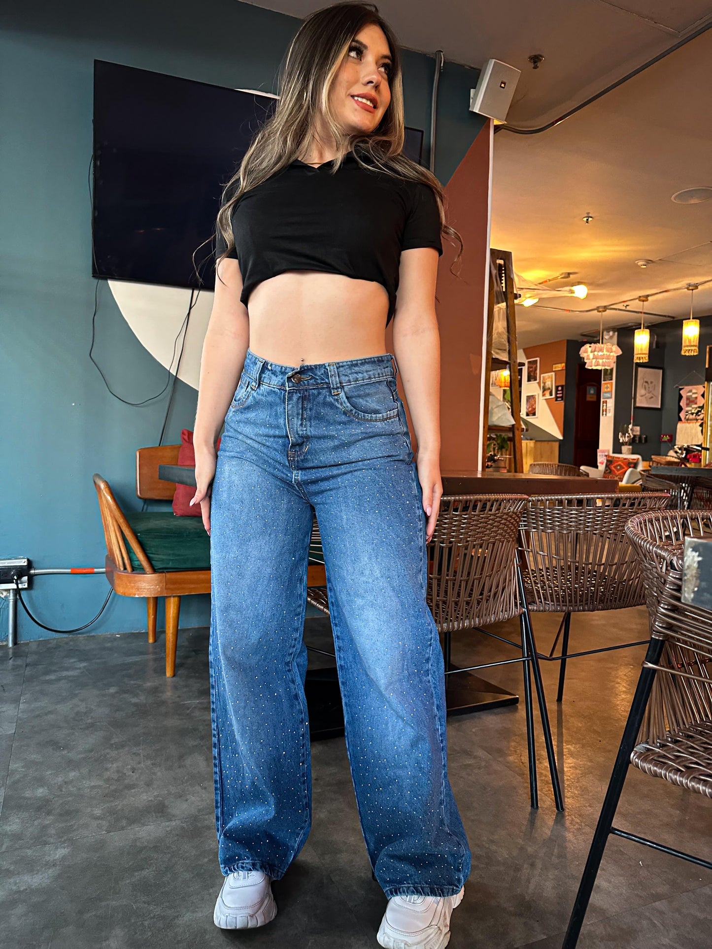 Jean wide leg azul todo brillos