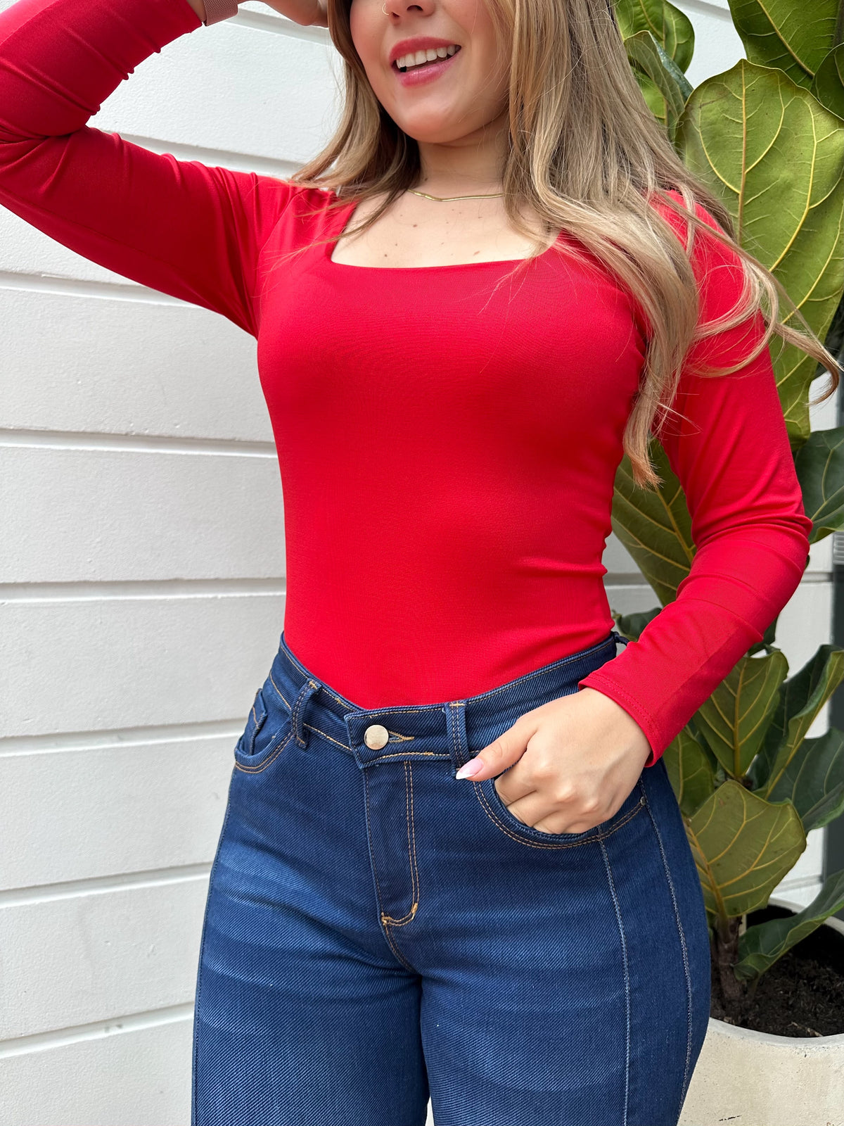 Jean skinny mujer doble costura tiro alto levanta cola azul oscuro